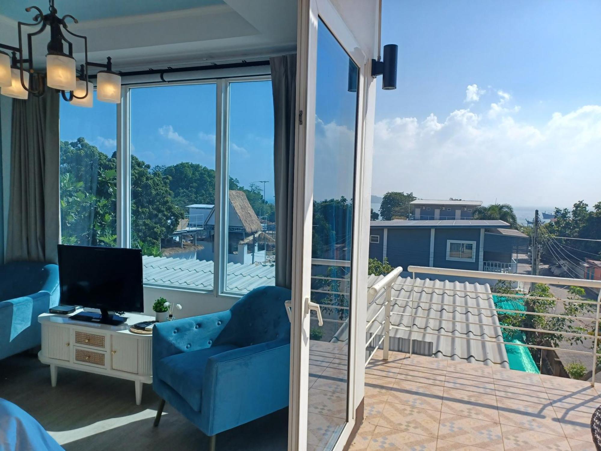 Koh Larn Riviara Hotel Bagian luar foto