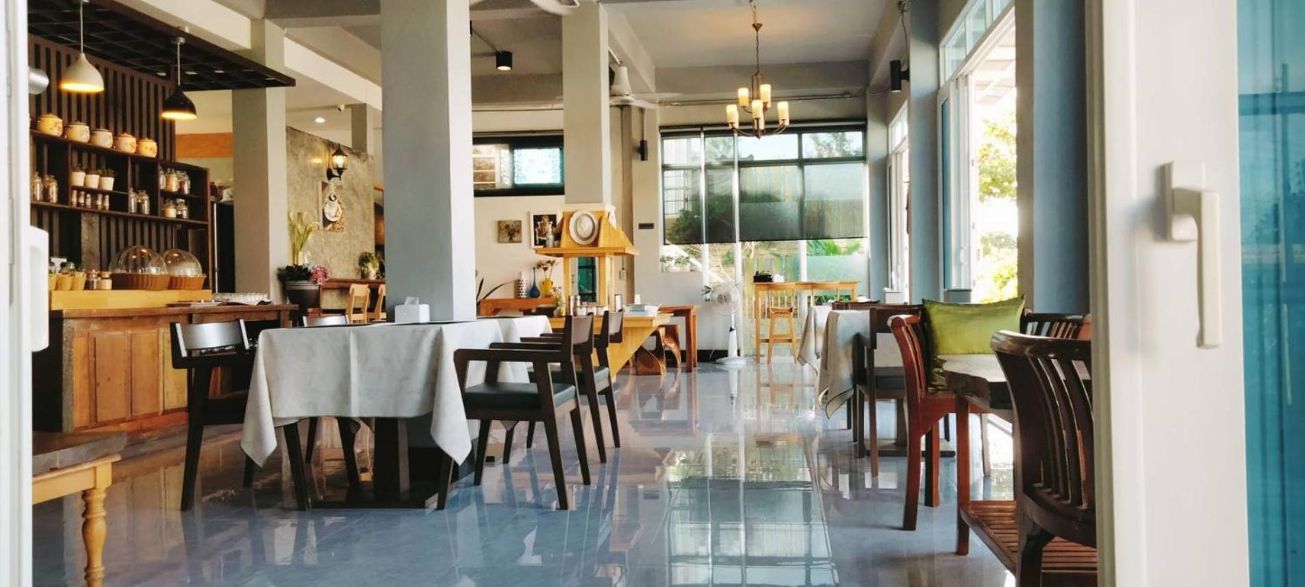 Koh Larn Riviara Hotel Bagian luar foto